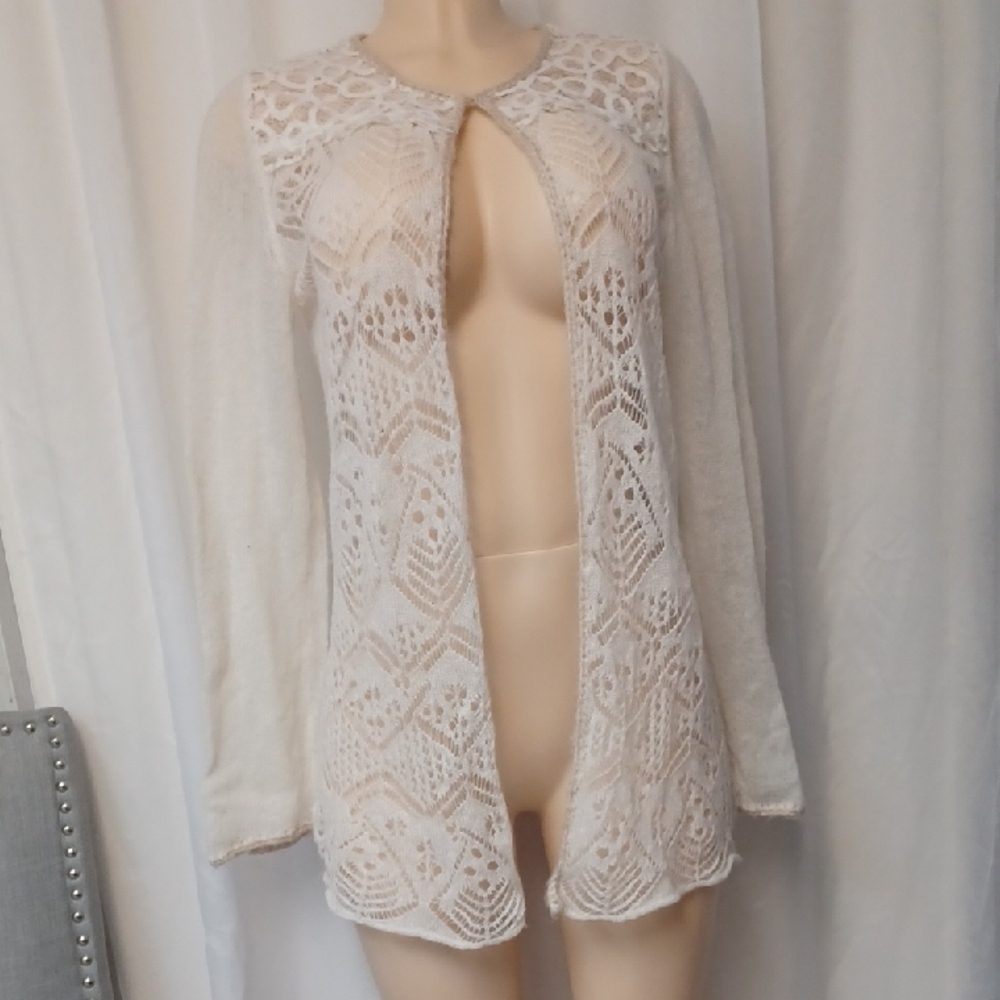 Mystree Size M Elegant Lace Cardigan